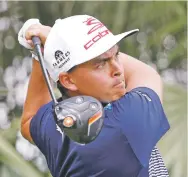  ??  ?? Rickie Fowler made two birdies over the final three holes to cap a 5-under 65 that gave him a four-shot lead Saturday the Honda Classic in Palm Beach Gardens, Fla.