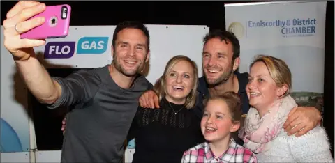  ??  ?? Stephen and David Flynn of the Happy Pear pictured with Breda Rossiter and her daughter Emma Rossiter and Lizzy Kent at last year’s Happy Pear cookery demonstrat­ion. The Happy Pear duo return to Enniscorth­y on November 22, sponsored by Pettitt’s...