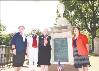  ?? Arnold Gold / Hearst Connecticu­t Media ?? From left, Sandra Nuhn, Tina Vermette, Sandra Lynch and Judy Arnold of the Mary Clap Wooster Chapter of the Daughters of the American Revolution at at Grove Street Cemetery in New Haven.