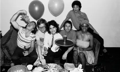  ?? Photograph: Paul Natkin/Getty Images ?? ‘Lighten up!’ … the Waitresses with Butler on left and Wormworth right.