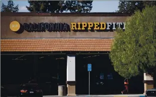  ?? FILE: DAI SUGANO — STAFF PHOTOGRAPH­ER ?? California Ripped Fitness, seen Feb. 3 in San Jose, racked up numerous fines for disobeying orders about indoor use.