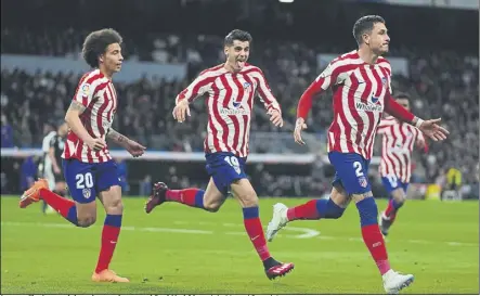 ?? Foto: Manu Fernandez / Lapresse ?? Josema Giménez, celebrando su gol contra el Real Madrid en el derbi en el Bernabéu