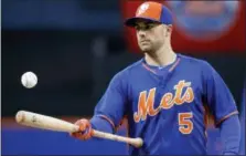  ?? DAVID GOLDMAN — THE ASSOCIATED PRESS FILE ?? Mets’ David Wright is the majors’ only captain on the eve of the season, and it’s unclear if he will ever play again.