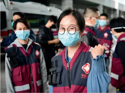  ?? Cnsphoto ?? 14 de febrero de 2020. La enfermera Liu Lu, la más joven del equipo médico de Shenzhen, antes de su partida hacia Hubei.