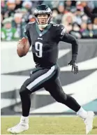  ?? KIRBY LEE/USA TODAY SPORTS ?? The top-seeded Eagles and Nick Foles, who has been shaky since taking over, enter Saturday’s playoff game as underdogs.