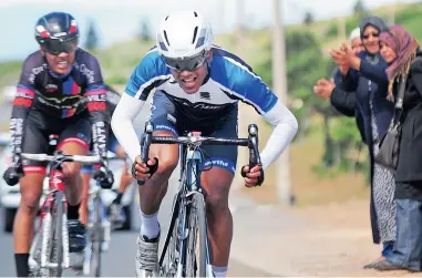  ?? PICTURE: DAVID RITCHIE ?? NURTURING TALENT: Abdul Malik sprints to the finish line in the junior category of the inaugural Sports Trust cycling event which took place in Rocklands, Mitchells Plain, yesterday.