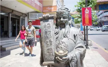  ??  ?? A view of Chinatown in Santo Domingo. — AFP photo