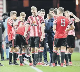  ??  ?? Sunderland Under-23s take a well-earned break ahead of extra time in Wednesday’s tie at the Stadium of Light.