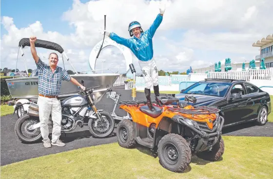  ?? ?? Gold Coast Turf Club chairman Brett Cook and leading jockey Noel Callow ahead of today’s Men Matter Raceday. Picture: Tertius Pickard