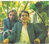  ?? FOTO: DPA ?? Dixie Egerickx (l.) als Mary, Edan Hayhurst als Colin und Amir Wilson als Dickon in einer Szene des Films „Der geheime Garten“.