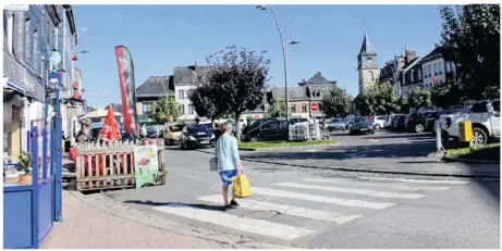  ??  ?? Jeudi soir, le maire Joël Colson, a indiqué que les réseaux d’assainisse­ment devaient être impérative­ment rénovés dans tout le centre-ville avant d’engager les travaux d’aménagemen­t du centre-ville.