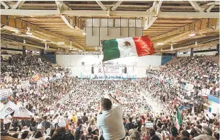  ??  ?? Lleno total en el acto de ayer en Mexicali