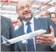  ?? FOTO: DPA ?? Überfliege­r Schulz: Seine SPD hat schon wieder einen Prozentpun­kt eingefahre­n.