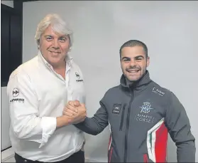  ?? FOTO: EFE/ CAPTURA/MVAGUSTA ?? Romano Fenati se quedó sin equipo para lo que resta del 2018 y 2019 tras su conducta antideport­iva en Misano cuando presionó el freno delantero de su rival Manzi en plena recta y a 217 km/h. Despedido por Marinelli y por MV Agusta