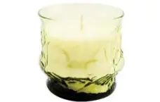  ?? CARDEA AUSET ?? Treat yourself to a natural soy wax candle.