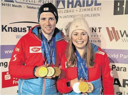  ?? BILD: SN/PRIVAT ?? Carina Edlinger aus Fuschl eilte bei der Paraski-WM in Bayern mit ihrem Bruder und Guide Julian von Erfolg zu Erfolg: Die 18-jährige Langläufer­in holte sich zwei Mal Gold und ein Mal Bronze.