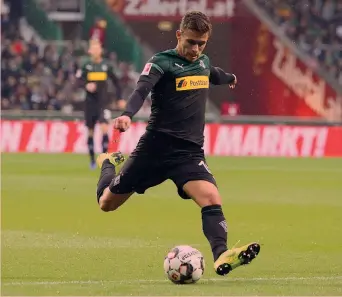  ??  ?? Thorgan Hazard, 25 anni, nazionale belga e attaccante del Borussia Moenchengl­adbach