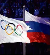  ?? Les anneaux olympiques ne font plus bon ménage avec le drapeau russe... (Photo AFP) ??