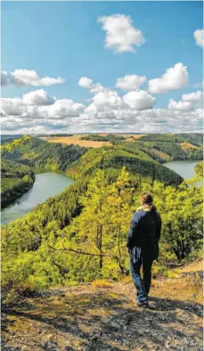  ?? FOTOS: TVB ?? Fjordähnli­che Landschaft in Thüringen dank der gestauten Saale.