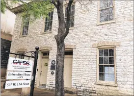  ?? CONTRIBUTE­D ?? The historic Brizendine House downtown is home to an office of the Capital Area Private Defender Service. An official with the organizati­on suggested attorneys take clients there if ICE agents are present at the courthouse.