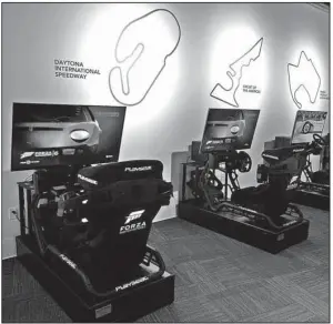  ?? Los Angeles Times/TNS/MYUNG J. CHUN ?? The Forza driving simulator at the Petersen Automotive Museum gives visitors an opportunit­y to drive different cars on different race tracks.