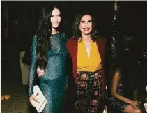  ?? ?? BRILLOS. Zaira Nara junto a Leslie Shasha (CEO de Grand Hotel Lux Collection) posaron juntas en la inauguraci­ón del rooftop. La modelo argentina estuvo varios días en Punta del Este con su familia, incluida su hermana Wanda.