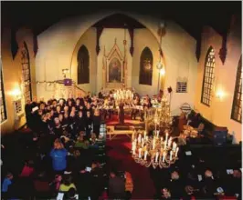  ?? FOTO: STEIN HARALD ØIGÅRD ?? JULESTEMNI­NG: Fra julekonser­t i Tvedestran­d kirke for noen år tilbake.