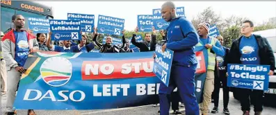  ?? Picture: FREDLIN ADRIAAN ?? SHUTTLE PROTEST: Students aligned to Daso marched yesterday to deliver a petition to deputy vice-chancellor Dr Sibongile Muthwa at NMMU