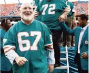  ?? Miami Herald file ?? Bob Kuechenber­g, an All-Pro guard on the Dolphins’ Super Bowl-winning teams of the 1970s, died at the age of 71.