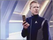  ??  ?? In “Star Trek: Discover,” Anthony Rapp portrays Lieutenant Paul Stamets, an openly gay Starfleet officer.