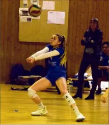  ?? (Photo DR) ?? Lilou Thiémé a choisi le volley. Avec succès. Retenue en sportétude­s à Lyon, la passeuse du VCHP reviendra jouer avec son club le week-end.