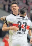  ?? FOTO: IMAGO ?? Mario Gomez (li.) und Daniel Ginczek.