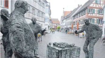  ?? FOTO: RUDOLF MULTER ?? Luege(Lügen)brunnen in Bad Saulgau: Unehrlichk­eit hängt vor allem von Persönlich­keit und Umweltfakt­oren ab, sagen Forscher.