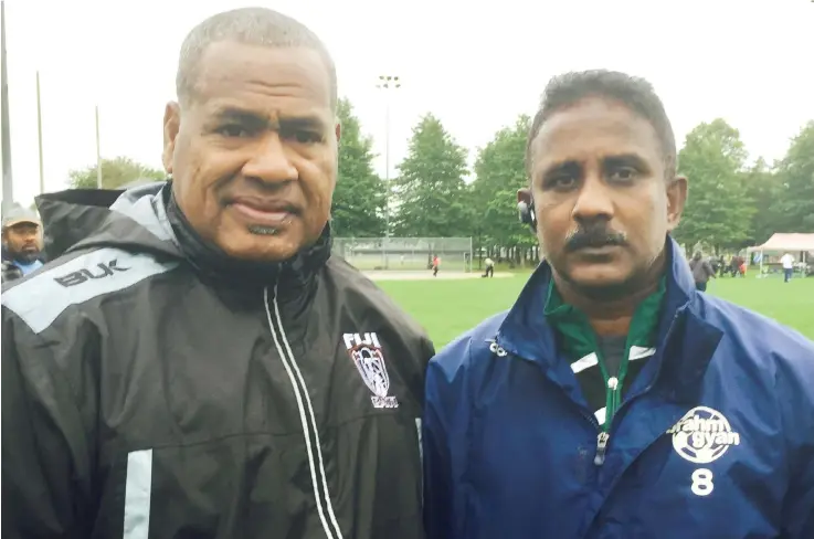  ?? Asuad Ali ?? Vodafone Fijian Residents coach Joe Rabele and a fan in Vancouver, Canada on September 10, 2017.