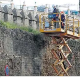  ??  ?? Las obras se iniciaron hace unos días y ayer se presentaro­n.