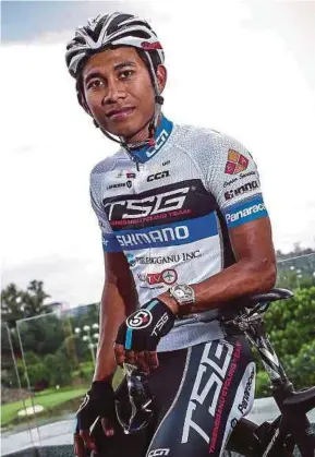  ??  ?? Terengganu Cycling Team rider Mohd Shahrul Mat Amin