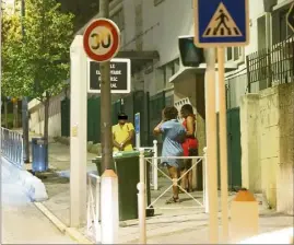  ?? (Photo L. B.) ?? Sur Toulon, on retrouve les travailleu­ses du sexe vers la gare, avenue Vauban, le long du Zénith et aux alentours de la préfecture.