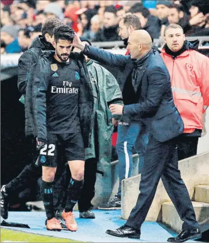  ?? FOTO: EFE ?? Isco, con cara de pocos amigos El malagueño fue sustituido por Zidane con el 0-0 en el marcador y 22 minutos por delante