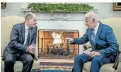  ?? FOTO: KAPPELER/DPA ?? Die Militärhil­fen für die Ukraine standen im Zentrum des Treffens von Kanzler Olaf Scholz (SPD, li.) und US-Präsident Joe Biden im Weißen Haus.