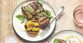  ?? ANDREW PURCELL THE NEW YORK TIMES ?? Grilled chicken thighs are easy to serve individual­ly. Fish fillets, hot dogs, burgers and individual chops are also suitable choices.