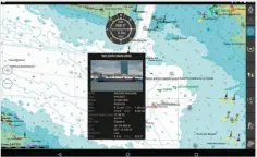  ??  ?? Le suivi des cibles AIS demande un abonnement spécifique
(24,99 €/an) et une liaison internet. L’affichage n’est rafraîchi que toutes les minutes, au lieu du temps réel d’un récepteur AISWi-Fi embarqué (fonction également disponible pour 11,99 €), mais les données fournies sont complètes et suffisante­s pour une navigation courante, le tout sans équipement supplément­aire.