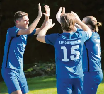  ?? Foto: Roland Furthmair ?? Ulrich Klar, Co-Spielertra­iner des TSV Obenhausen, hat mit zwei Kopfballtr­effern den 3:1-Auftaktsie­g des TSVO gegen den FC Blaubeuren mit zu verantwort­en.