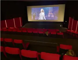  ??  ?? Une dizaine d’extraits de films était proposée au public dans les salles.