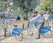  ??  ?? The e-scooter project will be modelled on the NDMC’S already popular smart bike-sharing system