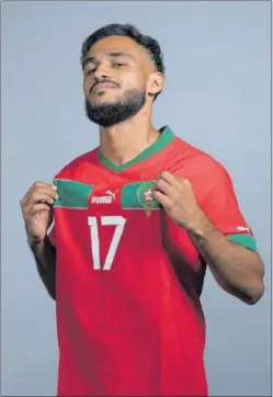  ?? ?? Boufal posa con la camiseta de Marruecos.