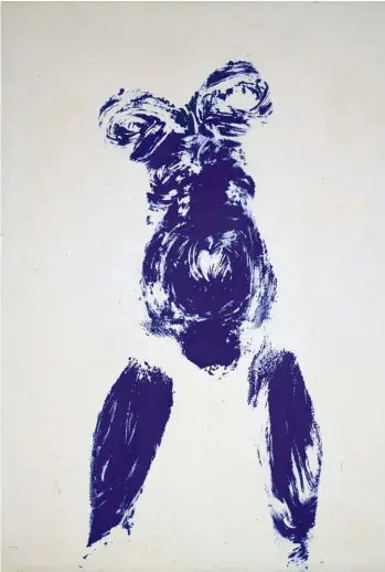  ?? © SUCCESSION YVES KLEIN, ADAGP, PARIS / SAVA, BUENOS AIRES, 2017 ?? Antropomet­ría sin título (ANT 43), 1960.