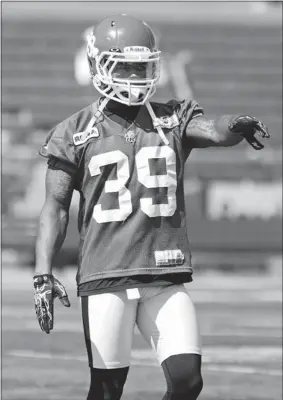  ?? TROY Fleece/leader-post ?? Saskatchew­an Roughrider­s defensive back Chris McKenzie practises at Mosaic Stadium
in Regina on Tuesday.