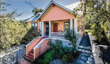  ?? CONTRIBUTE­D BY STONE & ACRE REAL ESTATE ?? A 1931 Craftsman home, which was on the market for $725,000, is under contract on East Annie Street in Travis Heights. The 1,495-square-foot house has three bedrooms and two bathrooms.