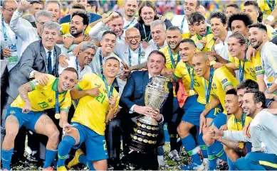  ??  ?? ANTECEDENT­E. La última Copa América se jugó justamente en Brasil en 2019 cuando el anfitrión se coronó campeón al derrotar 3-1 a Perú en la final.