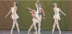  ?? FOTO: WEIGELT ?? Szene aus Frederick Ashtons „Symphonic Variations“: (v. l. ) Doris Becker, So-Yeon Kim, Rink Sliphorst, Ann-Kathrin Adam.